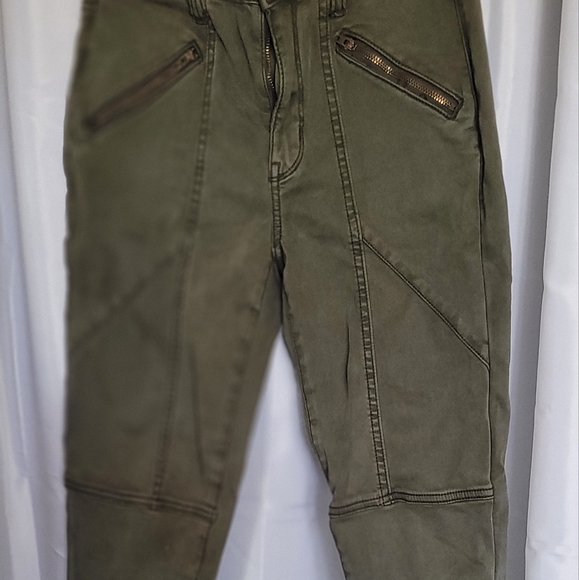 Green American Eagle Jeans - Picture 2 of 4